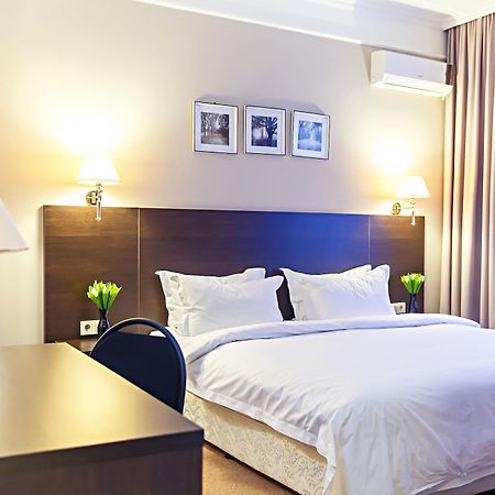 Red Village Hotel Astana Eksteriør billede