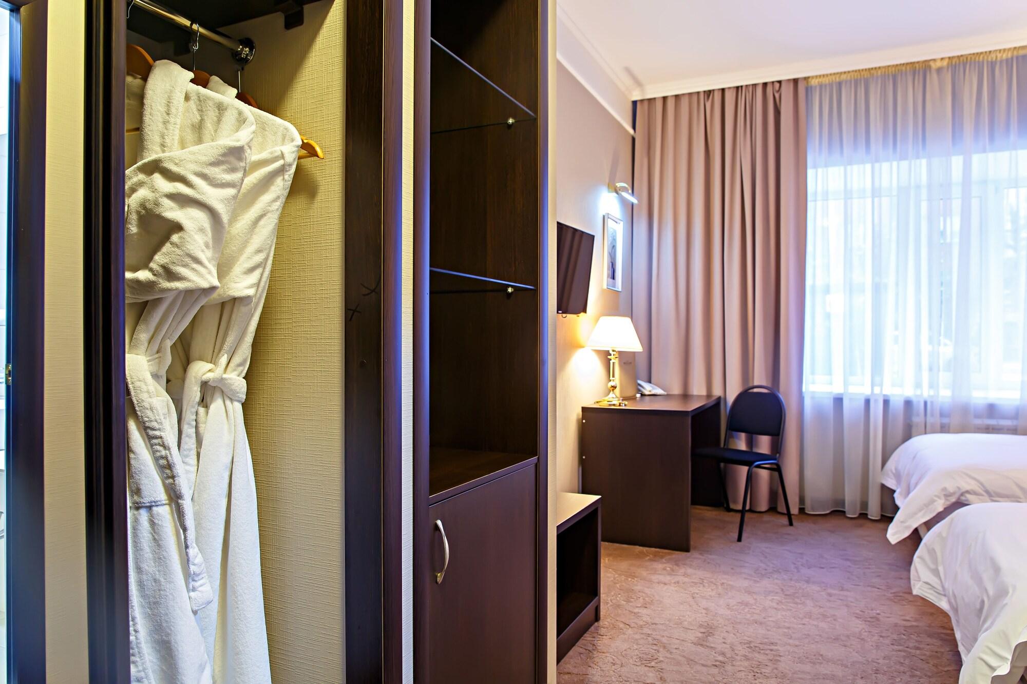 Red Village Hotel Astana Eksteriør billede